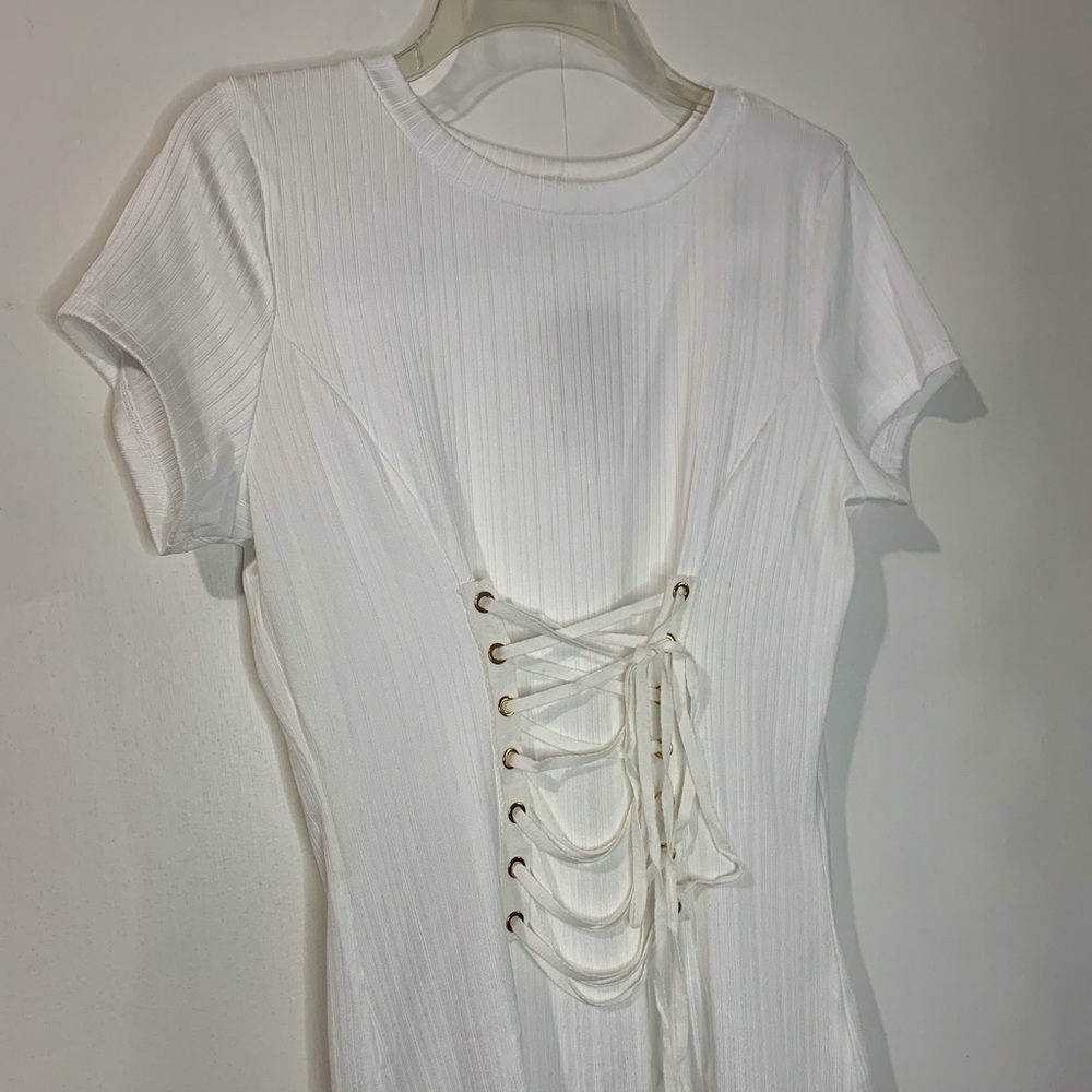 Love J lace up top